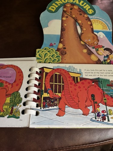A Golden Play And Learn Book Dinosaurs By Laura French Hardcover Second Print 76 - Foto 6 di 14