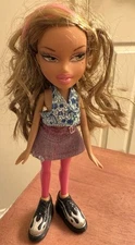 Vintage Bratz Doll - i-Candy Yasmin 2001 MGA With Outfit