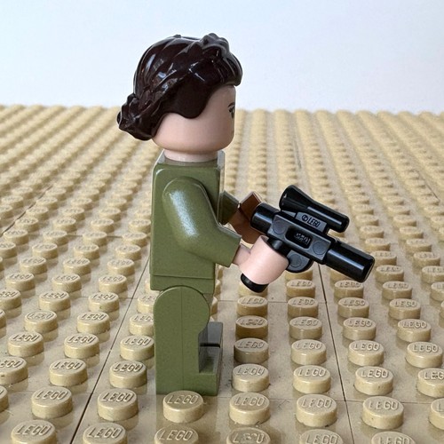 LEGO Advent, Star Wars 🎄 Endor Leia, BLASTER, 75366, DAY 14, CHRISTMAS, 2023 - Picture 2 of 7