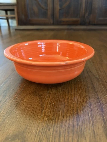 Fiesta® 40oz Classic Rim Large Serving Bowl (8.25") | Poppy