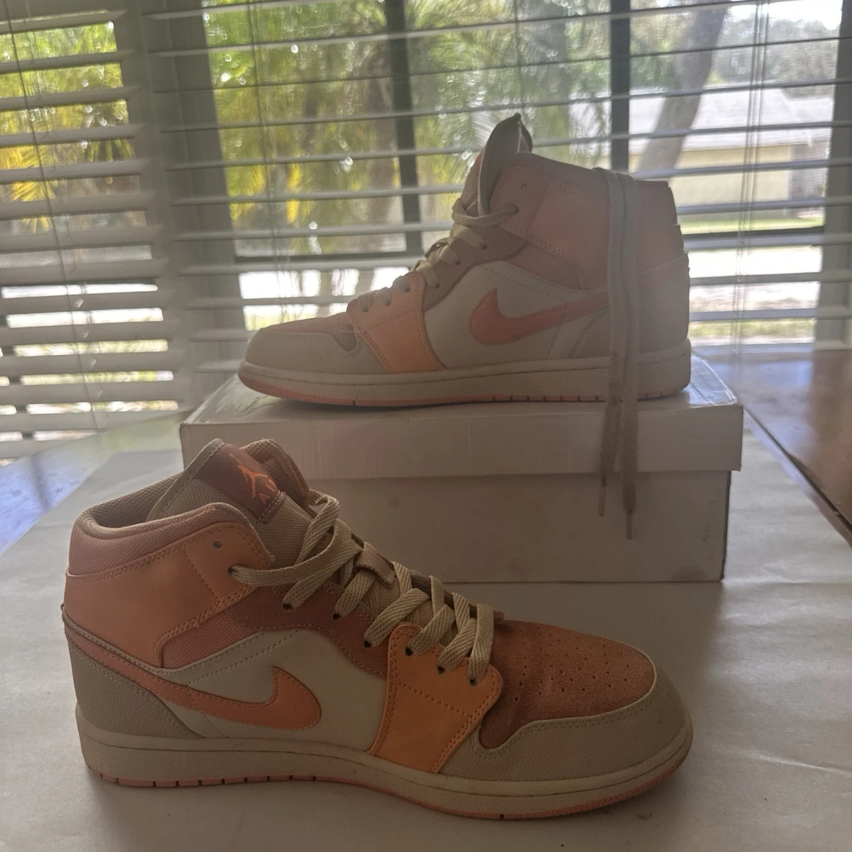 Nike Air Jordan 1 Mid Apricot Orange Colorblock DV1336-800 White/Black SZ 5.5Y Nike WMNS Air Jordan 1 Mid Barely Orange | Mercari main image 3