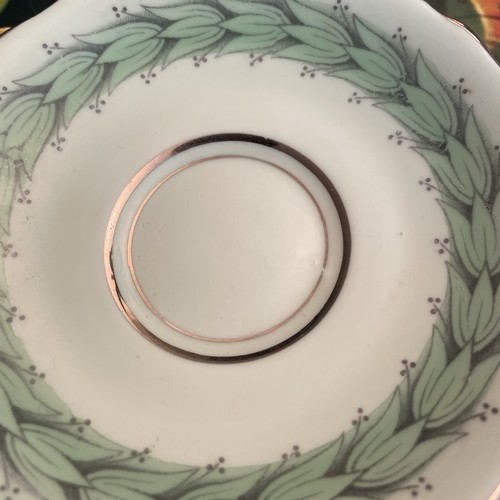 Vintage Paragon Bone China Green Leaf Rim Silver Trim Tea Cup & Saucer - Picture 9 of 21