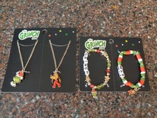 The Grinch & Max Best Friend Necklace & Bracelet Set 2 Charm Bead Bestie Seuss