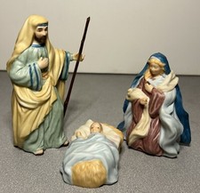 Hallmark Keepsake The Holy Family Blessed Nativity Collection Christmas 1998