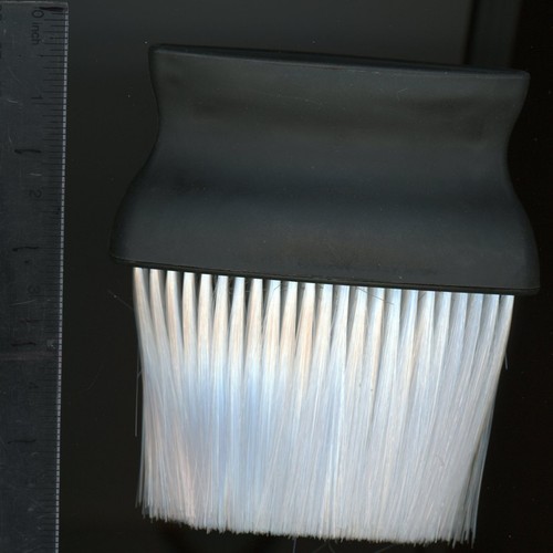 Cepillo de hombro suave corte de pelo 5" con mango de 2 1/4" h 2 1/2" X4 1/8" con cerdas - Imagen 2 de 3