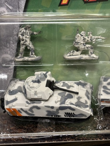 Maisto Fresh Metal Forces First Strike Soldiers Tank Humvee Sealed - Picture 5 of 9