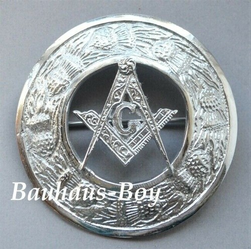 KILT FLY PLAID BROOCH LGE CENTRAL CREST SCROLLING THISTLE BORDER CHROME MENSWEAR - Picture 23 of 26