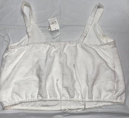 CLEARANCE Cato L White Eyelet Crop Tank NWT - Picture 2 of 5
