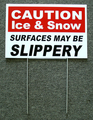 4 CAUTION SLIPPERY WHEN WET Plastic Coroplast Signs 8/"X12/" w//Grommets FREE SHIP