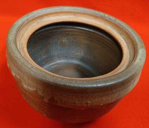 Studio Art Pottery Covered Bowl Large Decorative Serveware Artist Signed - Picture 8 of 8