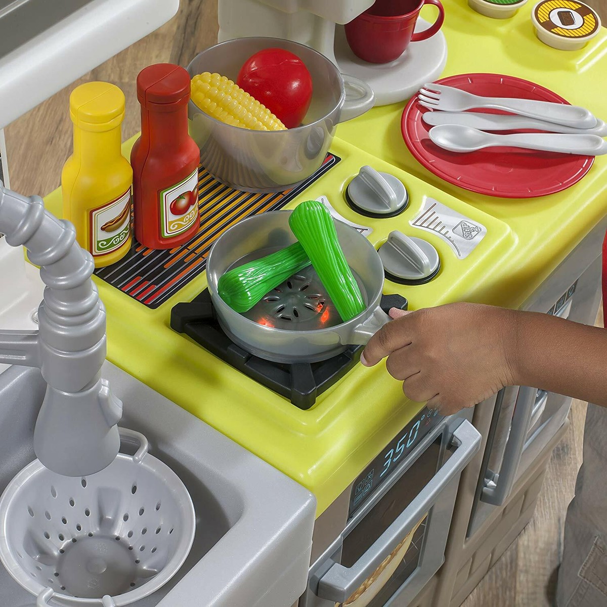 Step2 Contemporary Chef Kitchen