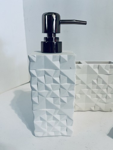 Hymnah Juego de Accesorios de Baño 4 Piezas Completo Loción Cepillo de Dientes Jabón Vaso - Imagen 2 de 6