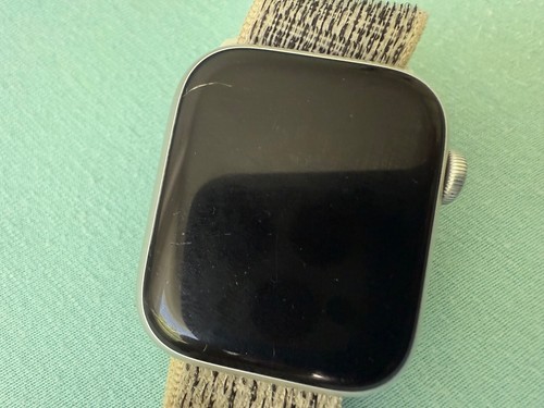 Apple Watch Serie 8 45 mm Silber Aluminium GPS & Nike Sport Loop, Nichtraucher - Bild 19 von 21