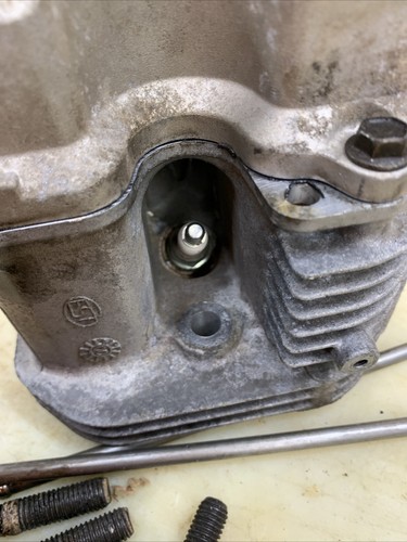 Kohler Command PRO 16 Hp CH16 Cylinder Head W/ Pushrods & Bolts 12 755 81-S - Picture 21 of 23