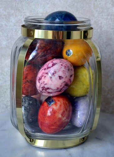 Genuine ALABASTER MARBLE STONE EGG Sculpture, made in Italy, Carved, Dyed,Easter - Foto 1 di 27