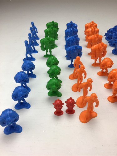Lot Of 55 Incredibles 2 Mini Figurines, Solid Colors. Disney store London. Pixar - Picture 3 of 10