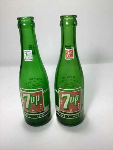 2 Vintage 7 Up “Fresh Up” Glass Bottles. 7 Fluid Oz SEVEN-UP. - Picture 1 of 5