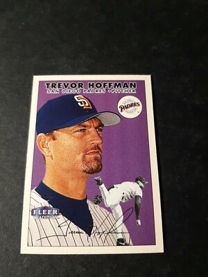 2000 Fleer Tradition Trevor Hoffman #28 San Diego Padres