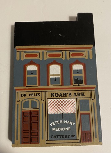 The Cat's Meow Noah's Ark Veterinary Series VIII 3"L X 5" H