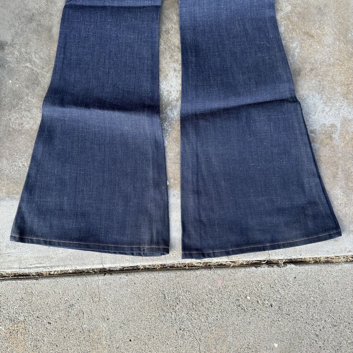 Vintage Levi's Big Bell Bottoms Jeans 784 3617 Deadstock NWT Vintage Levi's Big Bell Bottoms Jeans 784 3617 Deadstock NWT