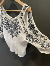 H&M Coachella Cold shoulder Blouse Size 2 Embroidered Casual Boho Hippie Shirt