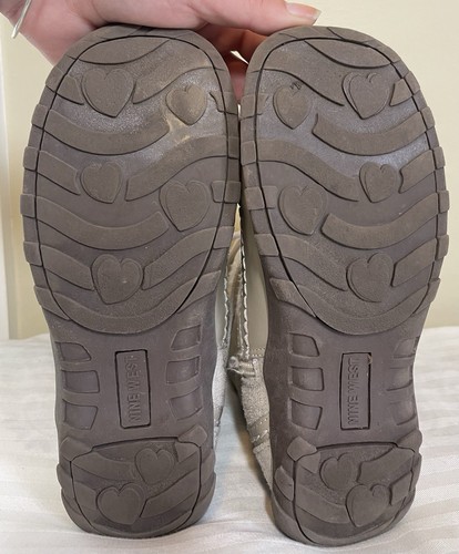 Botas de invierno Nine West para mujer color tostado imitación gamuza forradas de piel con cordones cremallera - talla US 4M - Imagen 9 de 12