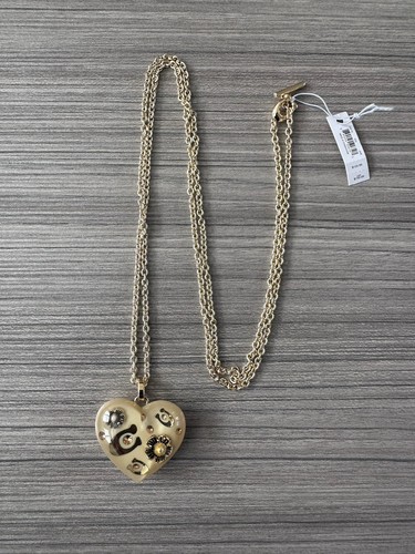 NWT Coach Signature Heart Tea Rose Flower Gold tone Pendant Long Chain Necklace