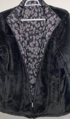 THE NORTH FACE ISOLIERTE MOSSBUD WENDEJACKE GRAU LEOPARDENMUSTER GRÖSSE 1X Neu mit Etikett - Bild 18 von 21