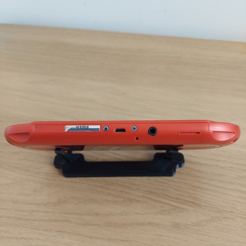 Sony PlayStation PS Vita 2000 Slim Metallic Red Boxed Japan Import *RARE* - Picture 9 of 17