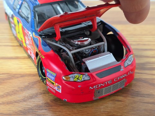 READ NASCAR Jeff Gordon #24 DuPont Monte Carlo 2002 Action Opening Hood & Trunk - Picture 11 of 16