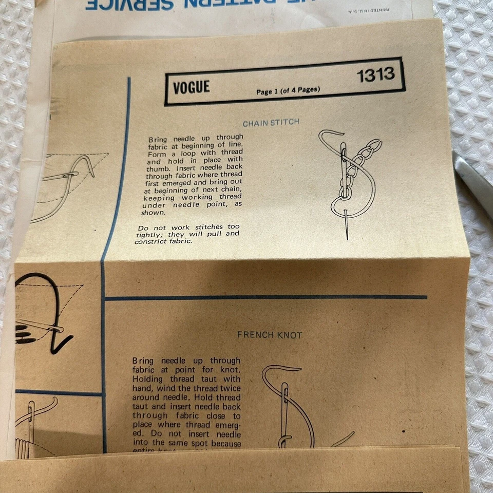 Vogue Vintage Needlepoint Patterns Santa Pack II #1313 Christmas Motifs Applique - Image 3 of 4