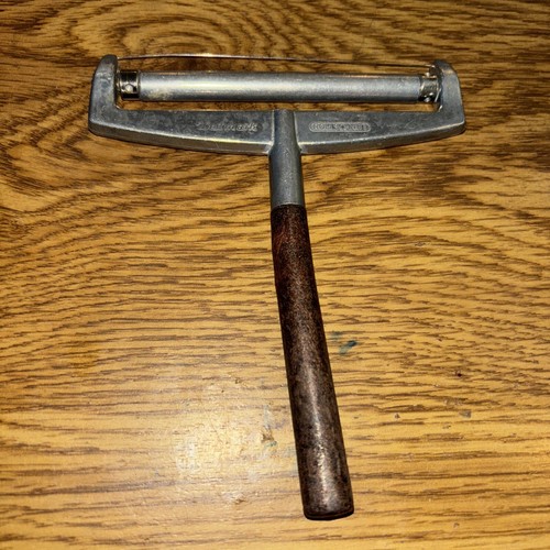 Westmark Vintage Cheese Slicer Rollschnitt, Western Germany 4"  W/ Wood Handle - Afbeelding 1 van 3