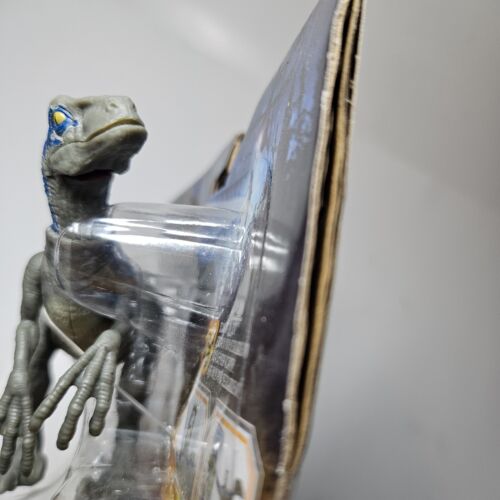 Jurassic World Dominion Blue Velociraptor Pack Figure 2022 Damaged Plastic (I) - Picture 10 of 11
