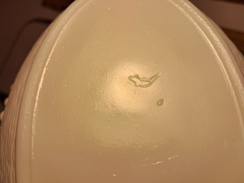 Vintage Indiana Glass Hen on a Nest 7" inch White Milk Glass Covered Candy Dish - Picture 7 of 19