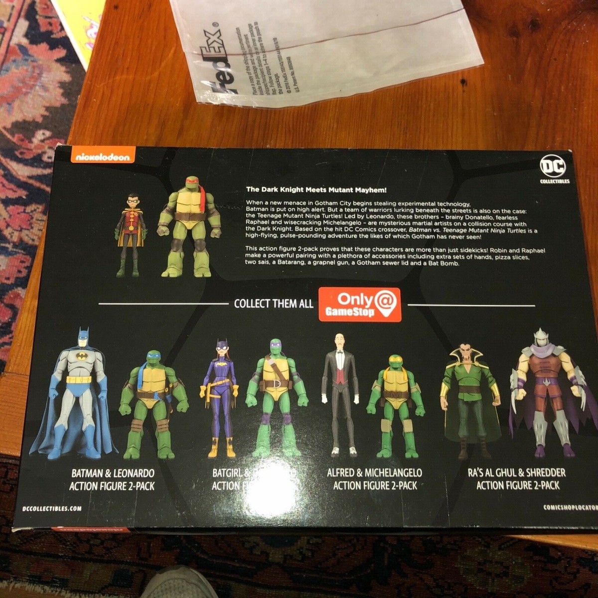 DC Batman vs Teenage Mutant Ninja Turtles 2-Pack Robin & Raphael