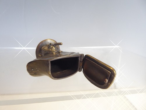 BRASS NOVELTY VESTA IN FORM OF WINSTON CHURCHILL - Picture 8 of 9