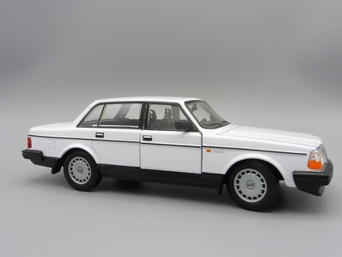 VOLVO 240 GL Limousine weiß 1/24 WELLY 24102W Sedan 244 NEX MODELS - Bild 6 von 12
