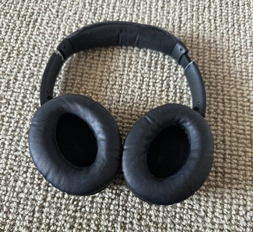 Bose QuietComfort 35 Noise Cancelling Wireless Headphones QC35  - Picture 3 of 3