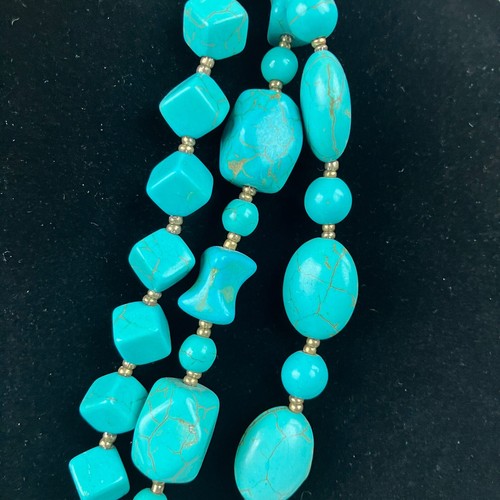 Vintage 3 Strand 159 grams Turquoise Necklace With Huge Medallion Pendant Unisex - Imagen 2 de 11