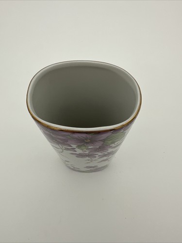 Vintage 90's Lefton China Violet Floral Vase Purple White Green 00273 Zeo G. - Picture 2 of 3