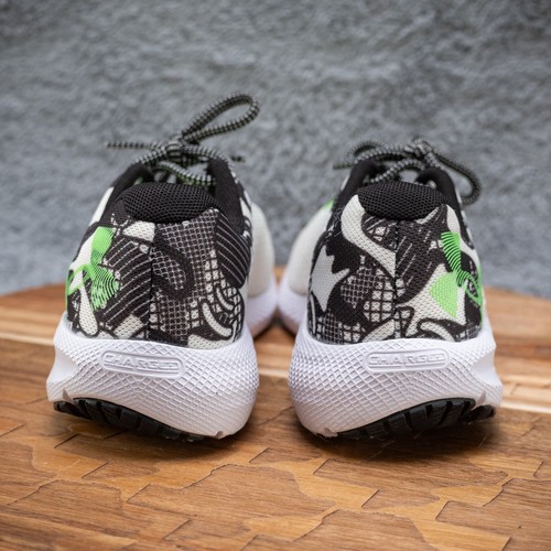 Boys Size 5Y WHITE Sneakers UNDER ARMOUR 3024746 Running Training School EU 37.5 - Picture 4 of 7