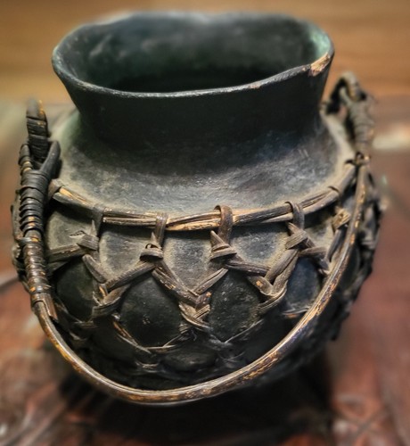 Vintage Antique Filipino Bamboo Wrapped W/Handle Clay Pottery Jar - Phillipines - Picture 2 of 13