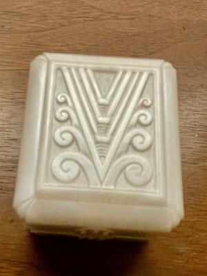 Vintage French Style ART DECO celluloid Empty Presentation RING BOX Pearly White