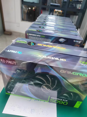 Palit GeForce RTX 5090 GameRock 32GB GDDR7 PCI-Express Palit GeForce RTX 5090 GameRock 32GB GDDR7 PCI-Express