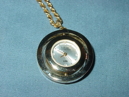 Vintage Sarah Coventry Rotating Pendant Watch Necklace - Picture 2 of 4
