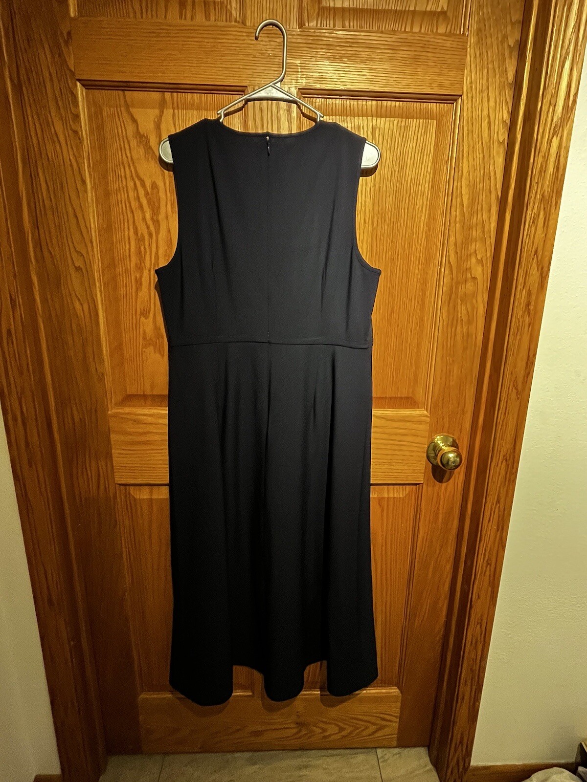 Picture 2 of 6