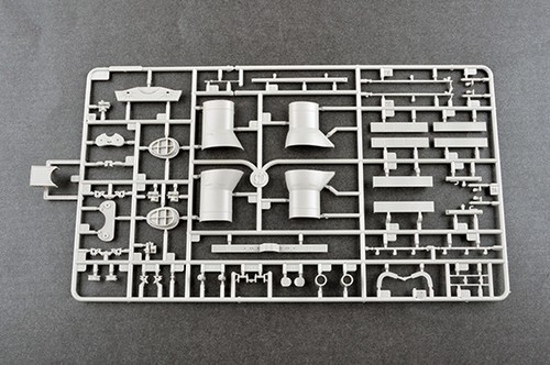 Trumpeter 05319 CORAZZATA ITALIANA RN LITTORIO 1941 1:350 Kit di modellismo - Imagen 14 de 15