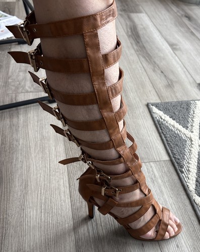 Red Circle Platform Shoe Sandal Stripper Pole dancer Drag Queen Runway 8.5 New - Picture 9 of 11
