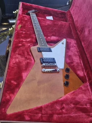 2021 Gibson Explorer Antique Natural, Or That Korina Look