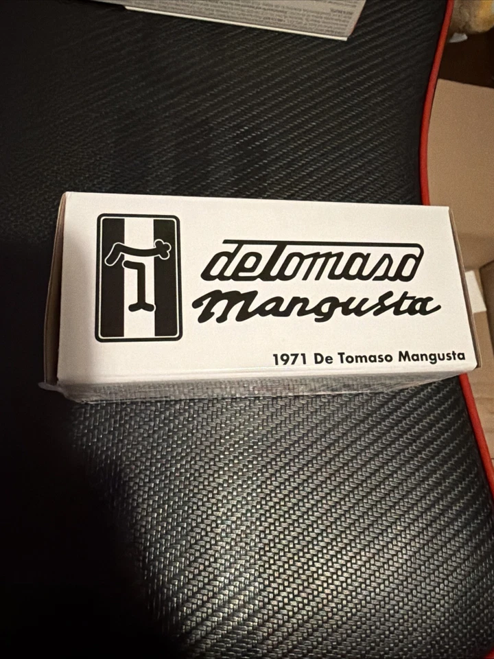 Exclusivo Hot Wheels RLC 2023 - 1971 De Tomaso Mangusta verde Foto 3 de 4